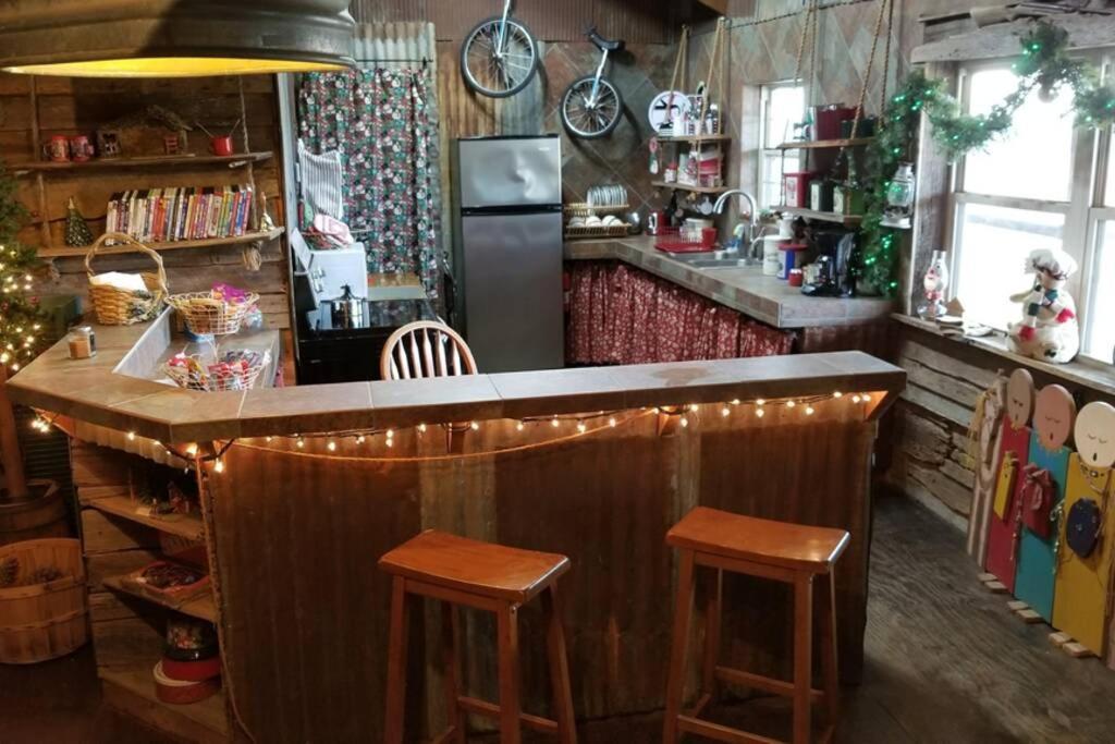 Rural Life On A Real Christmas Tree Farm! Hallmark Experience! Ozark Extérieur photo