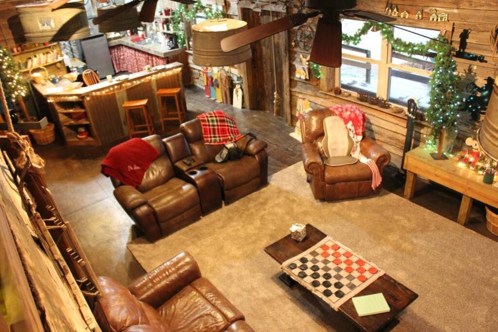 Rural Life On A Real Christmas Tree Farm! Hallmark Experience! Ozark Extérieur photo